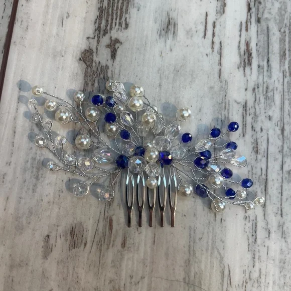 Blue Crystal & Pearl Bridal Hair Comb - Picture 15 of 16